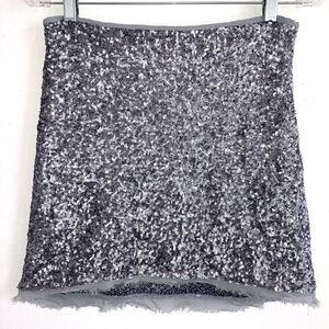 OLIVE & OAK sz M Silver Gray Sequin Mini Skirt Lined Longer in Back